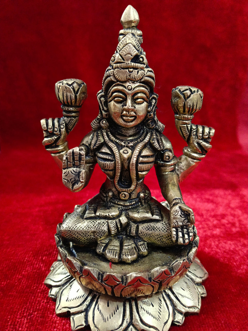 Premium brass antique Laxmi Mata on lotus (5 inch)
